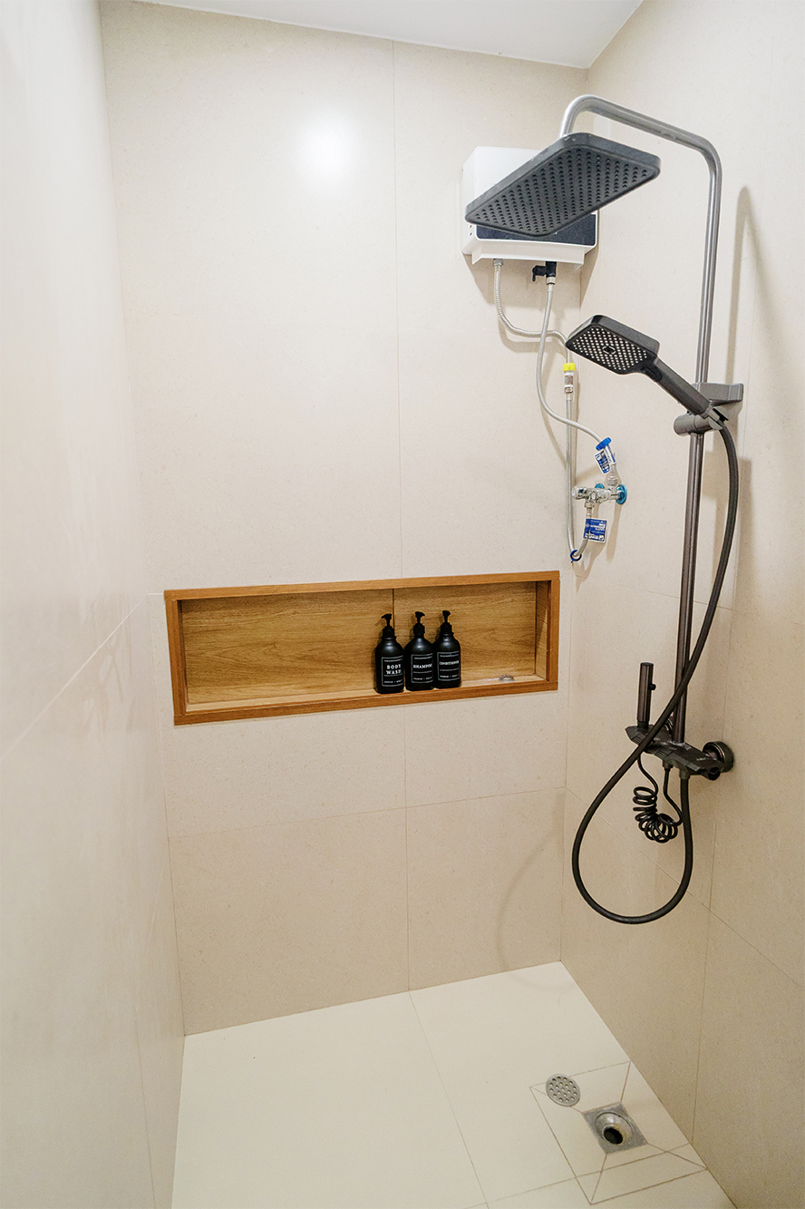 Twin Villa (Front) - Image 12