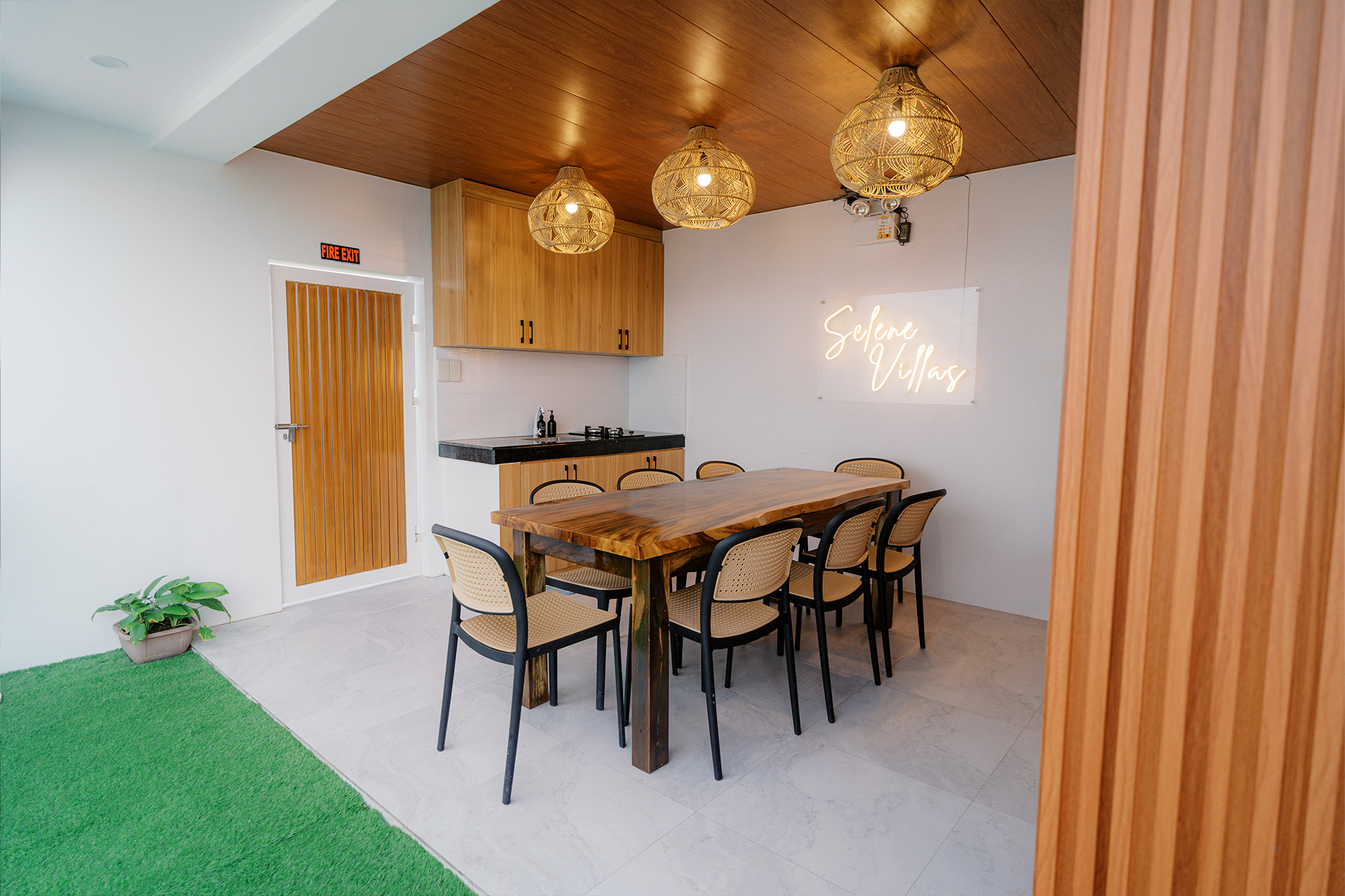 Twin Villa (Front) - Image 35